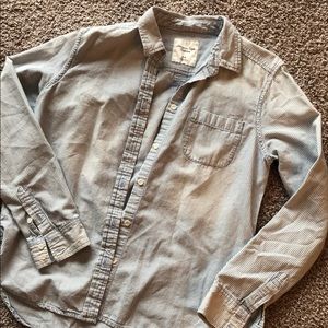 American Eagle button up